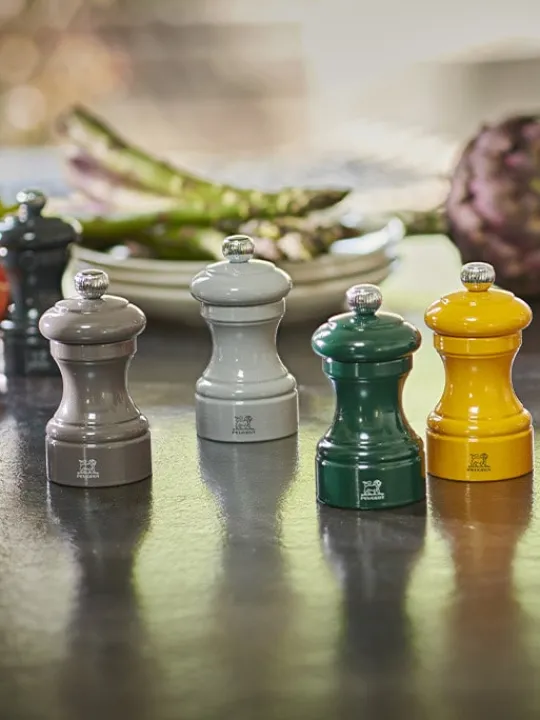 Peugeot Saveurs Bistro Moulin à poivre manuel en bois laqué, vert forêt, 10 cm - 4in. -> Envie De Couleurs | Moulins À Poivre