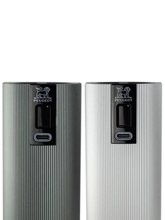 Peugeot Saveurs Line electrique Coffret cadeau - duo de moulins à poivre et à sel électriques rechargeables, u'select, carbone et aluminium, 15 cm - 6in. -> Coffrets Cadeaux | Envie De Design
