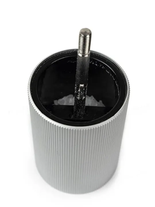 Peugeot Saveurs Line Moulin à sel manuel, alu et graphite, 12 cm - 4,75in -> Envie De Design | Moulins À Sel Et Salières